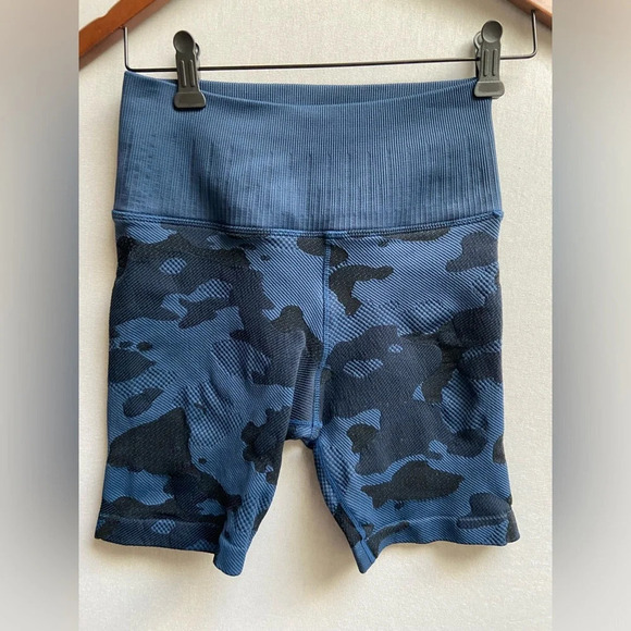 Avocado Blue Camo High-Rise Seamless Biker Shorts Sz S XS/S - Picture 1 of 6